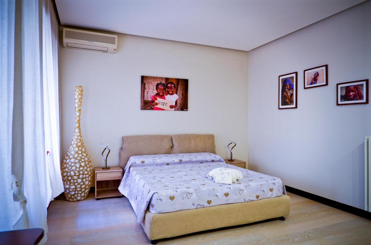 Thalassa Bari Bagian luar foto