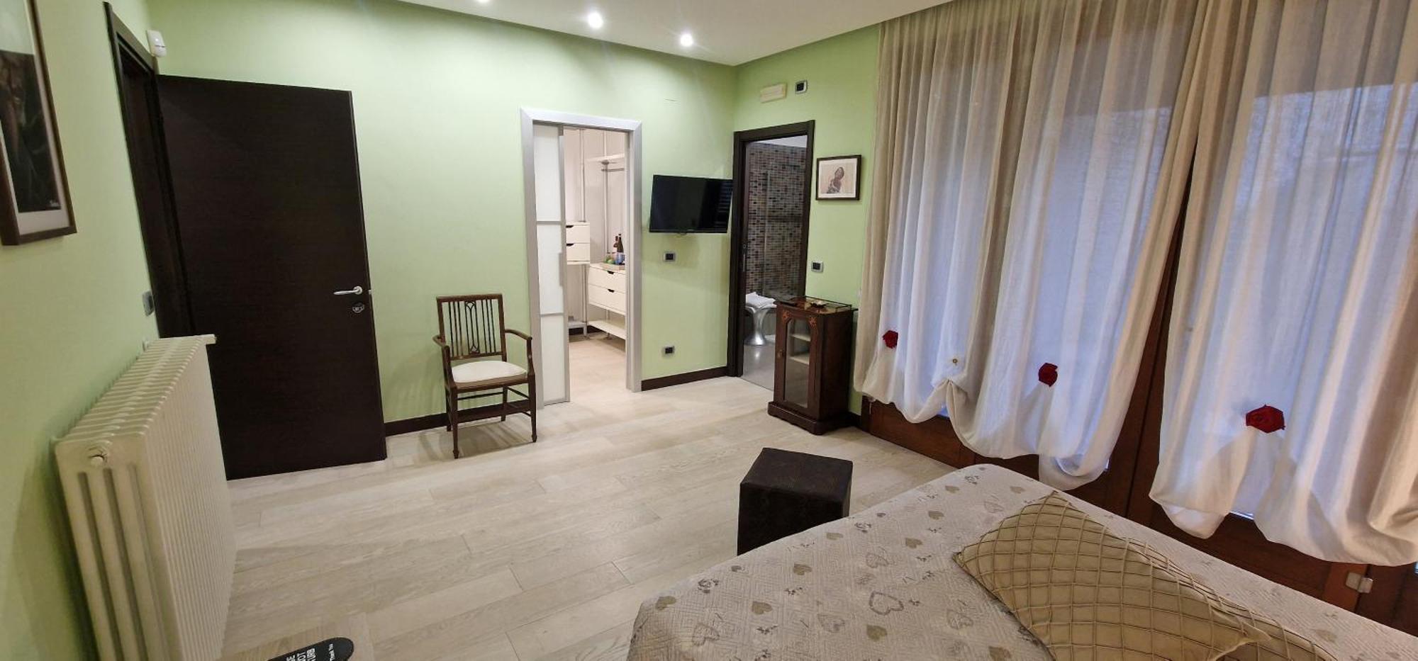 Thalassa Bari Bagian luar foto
